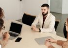 BODY LANGUAGE IN AN INTERVIEW